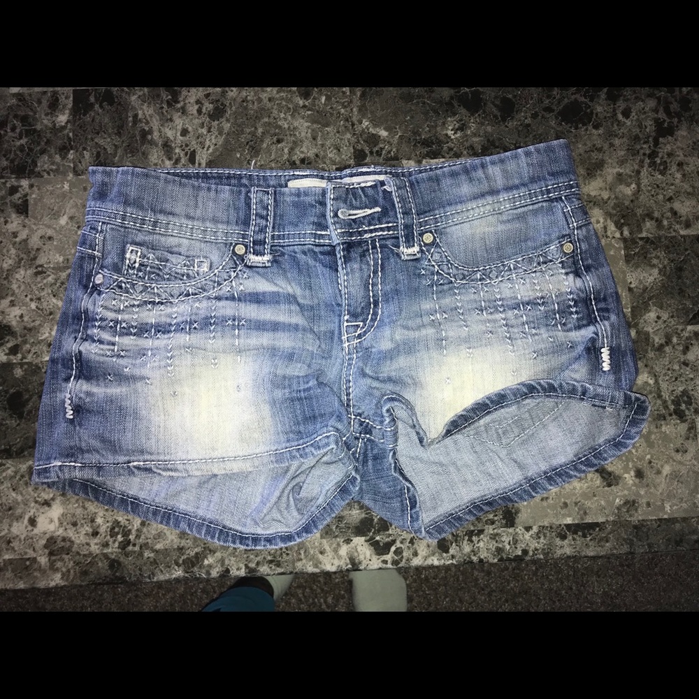 Jean shorts Buckle brand